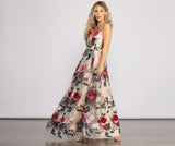 Vestido formal de tul floral bordado Charena