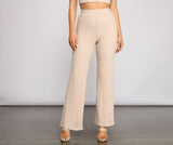 Pantalones de cintura alta con texturas de moda