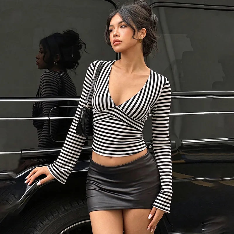 Striped Wrap V Neck Long Sleeve Crop Top, Slim Fit Y2K Going Out Tee