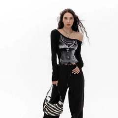 Diagonal Off Shoulder Graphic Print Slim Fit Long Sleeve Cropped T-shirt