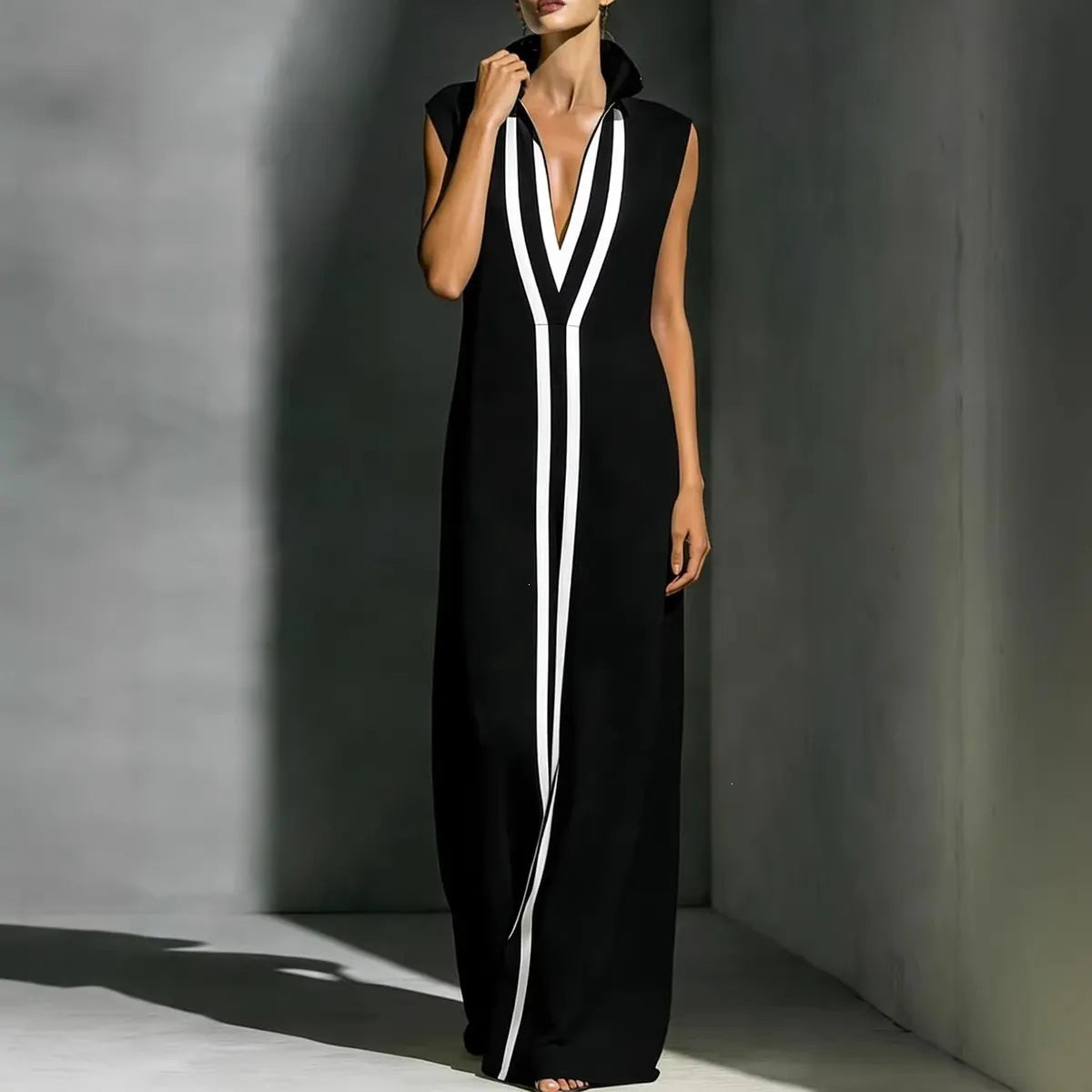 Contrast Piping Deep V-Neck Collared Sleeveless Loose Maxi Dress