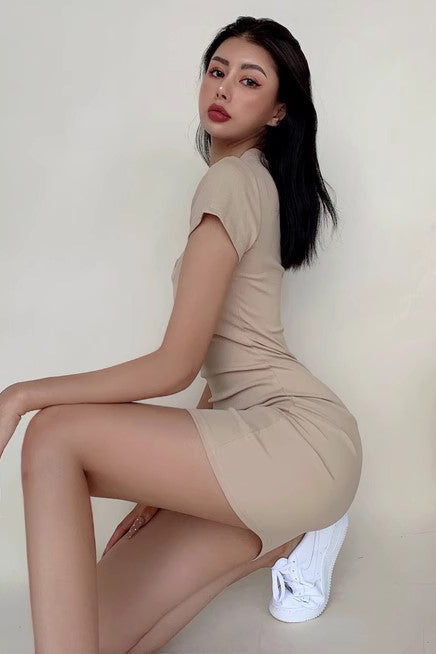 U-Neck Tight Wrap Buttocks Mini Dress