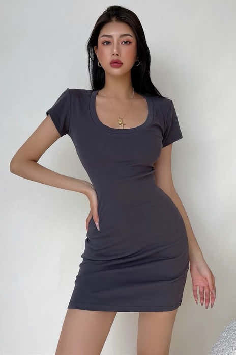U-Neck Tight Wrap Buttocks Mini Dress