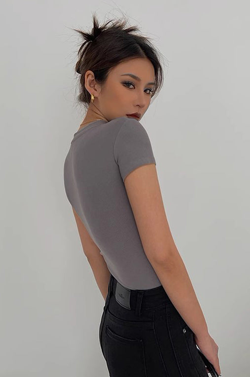 Elastic Tight Round Neck Short Sleeved T-Shirt Top