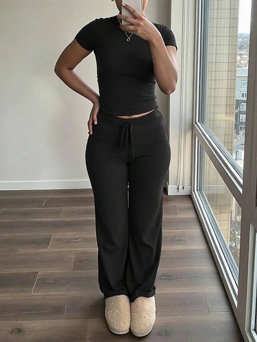 Crew Neck Short Sleeve Ruched Crop Top