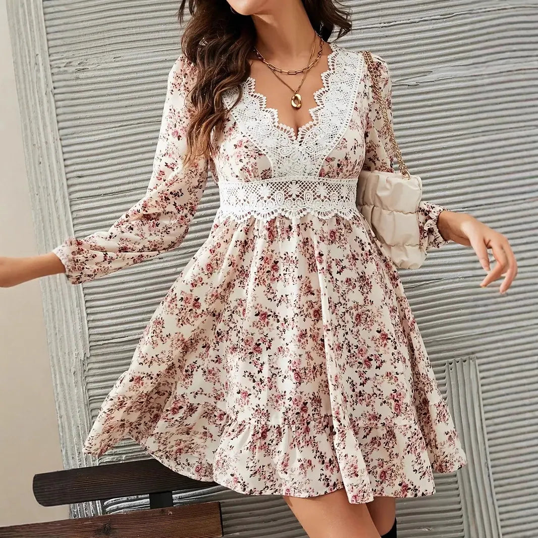 Floral Print Lace Trim Long Sleeve Mini Dress