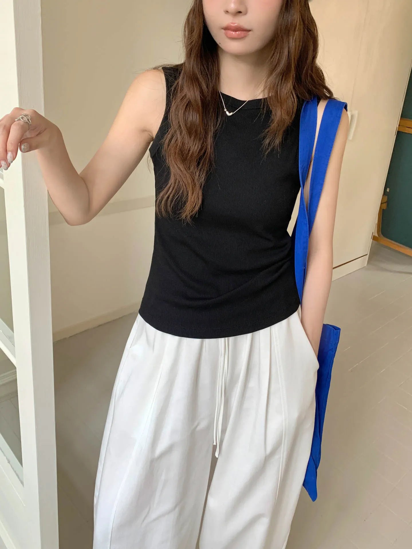 Round Neck Sleeveless Fitted Basic Ribbed Tank Top
