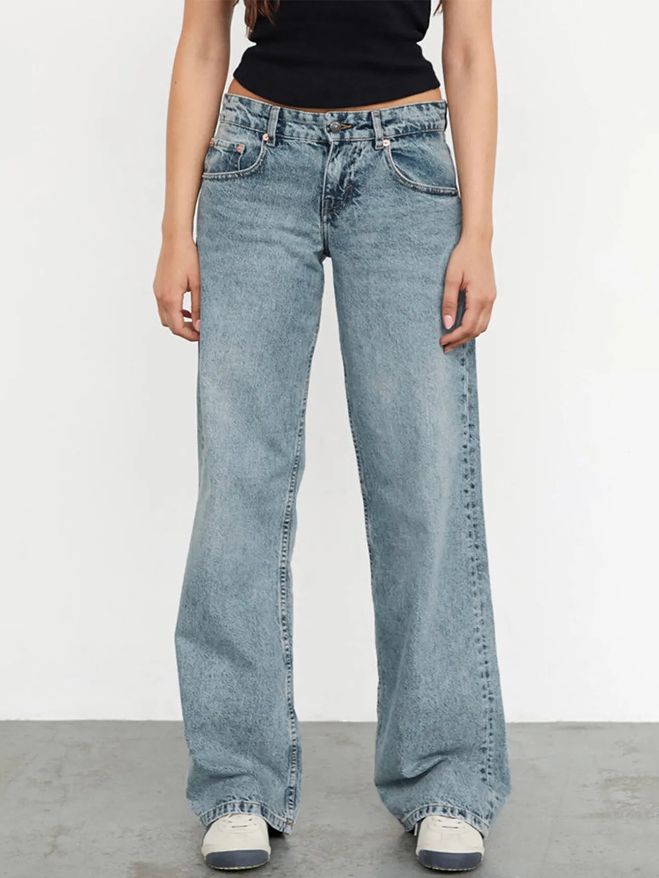 Vintage Wash Low Rise Wide Leg Denim Jeans