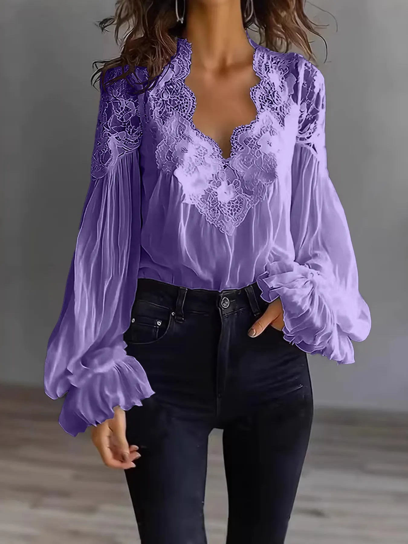 Lace Trim V-Neck Bubble Sleeve Blouse