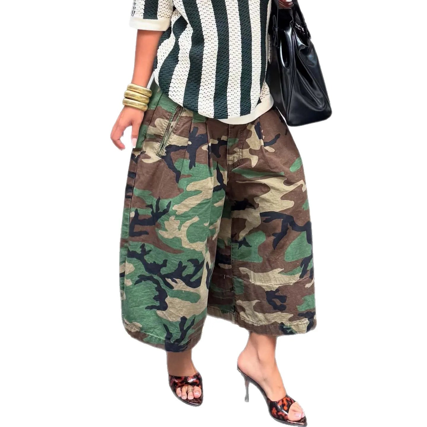Vintage Camo Pleated Cropped Wide Leg Cargo Pants