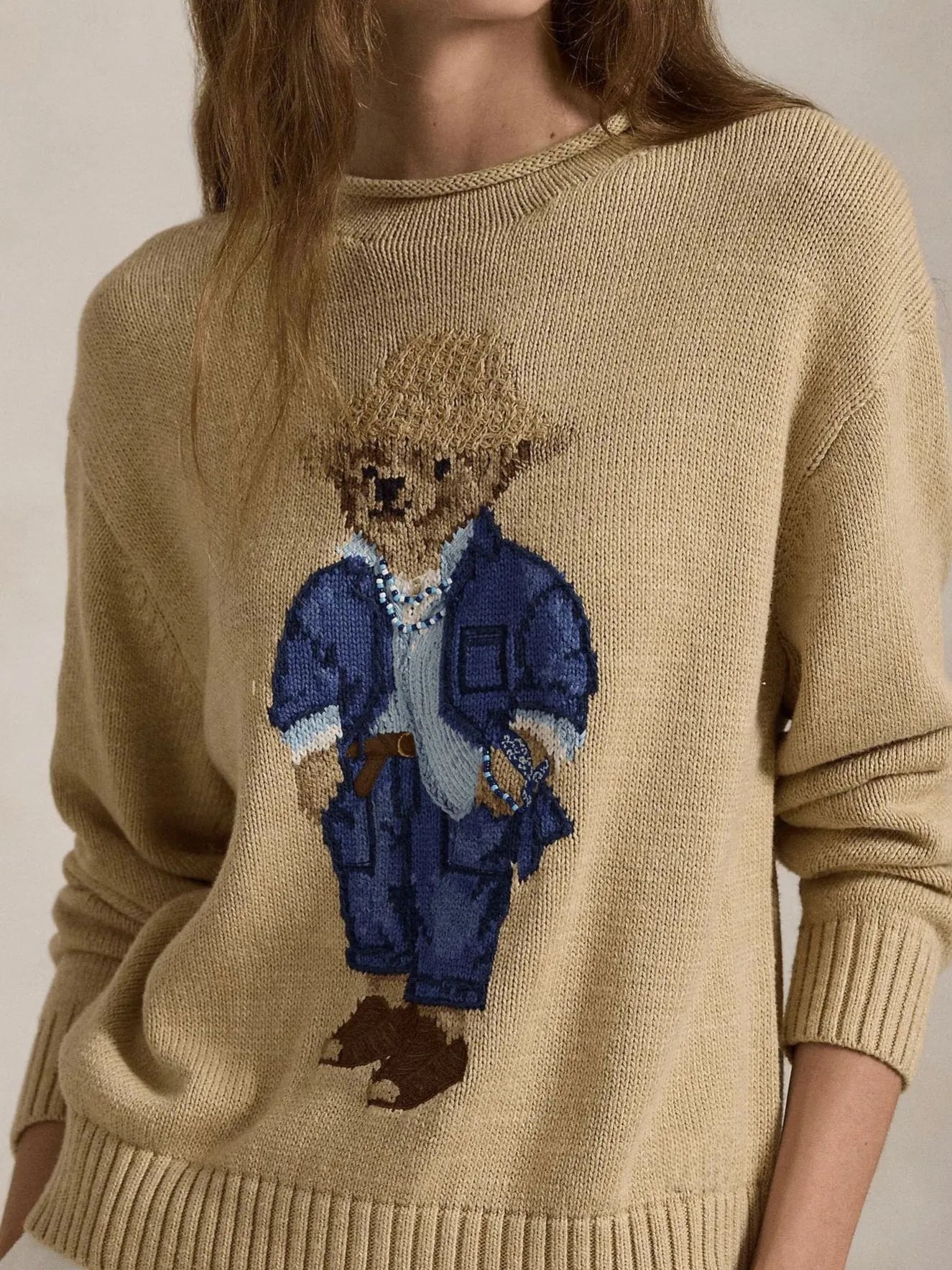 Cartoon Bear Applique Crew Neck Pullover Sweater