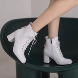 Botines de tacón con cordones