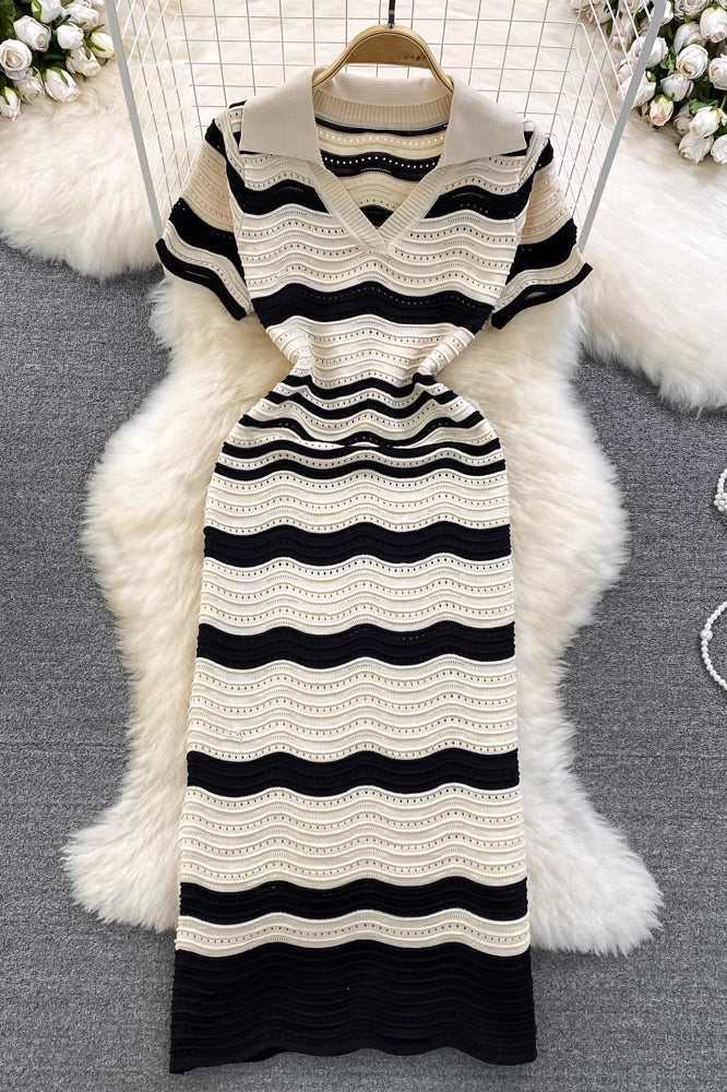 Wave Stripe V-Neck Short Sleeve Maxi Dress