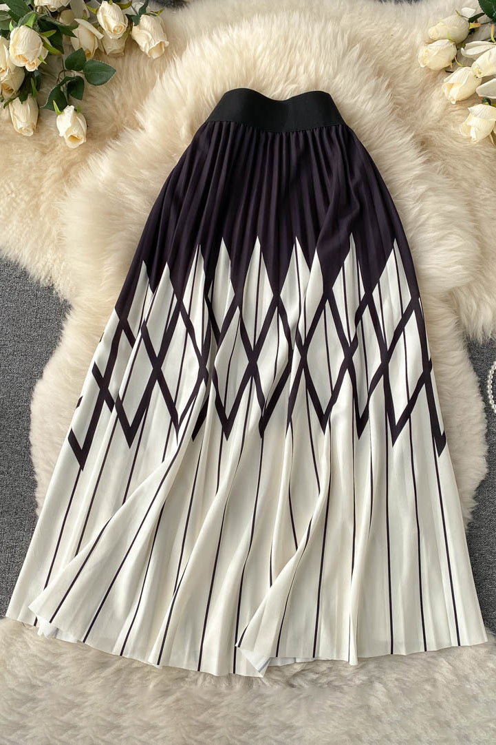 Print Pleated Skirt