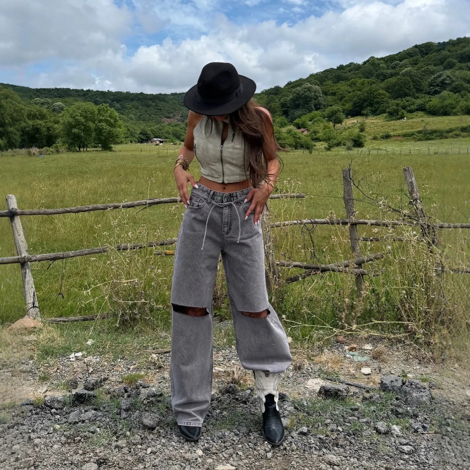 High Waist Ripped Straight‑leg Jeans