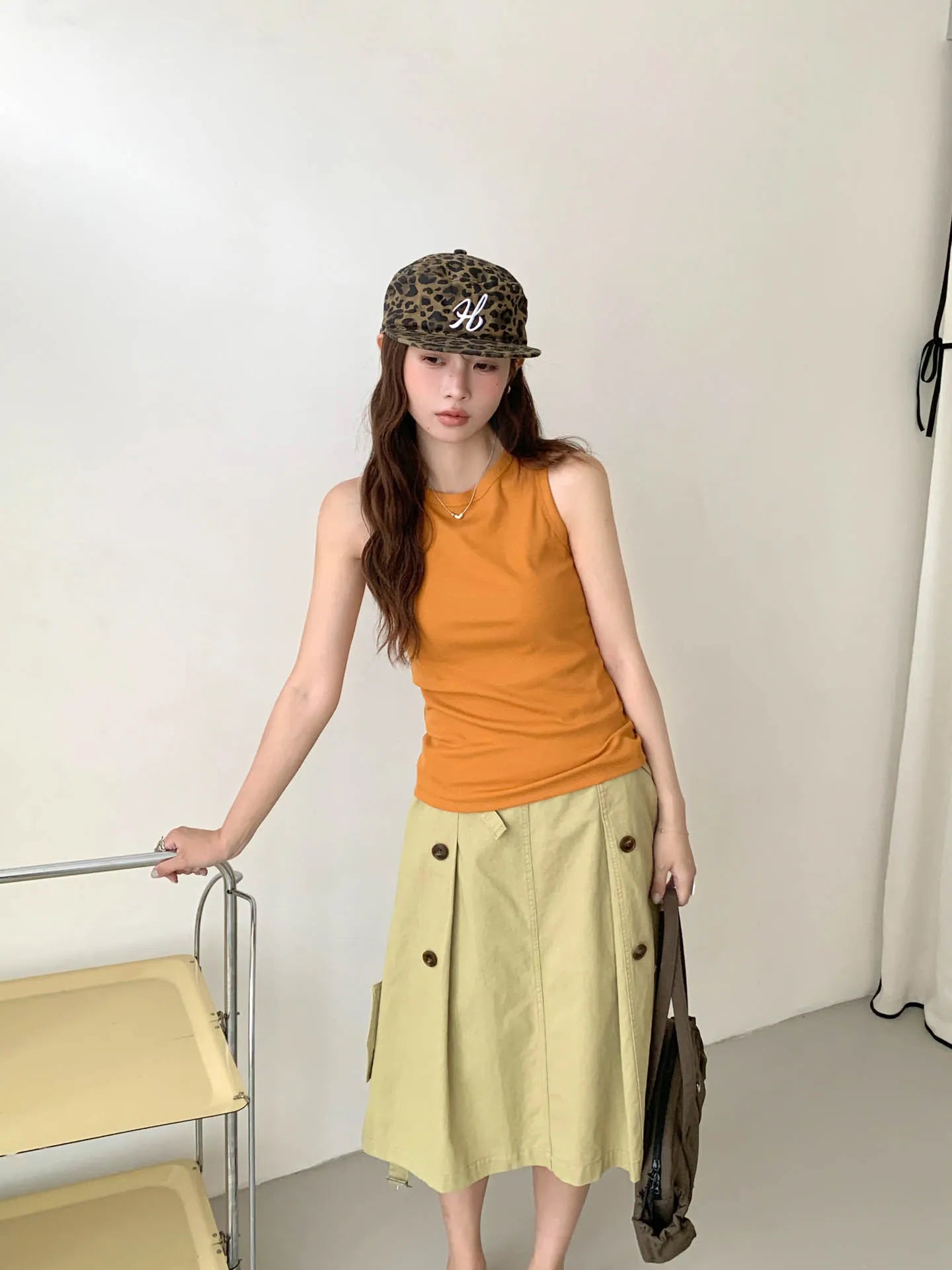 Round Neck Sleeveless Fitted Basic Ribbed Tank Top