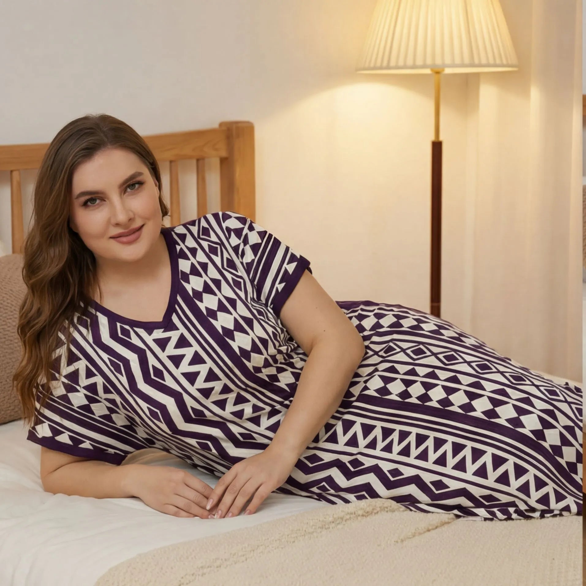 Curvy Purple White Tribal Pattern Nightdress, Oversized V Neck Short Sleeve Maxi Sleep Gown