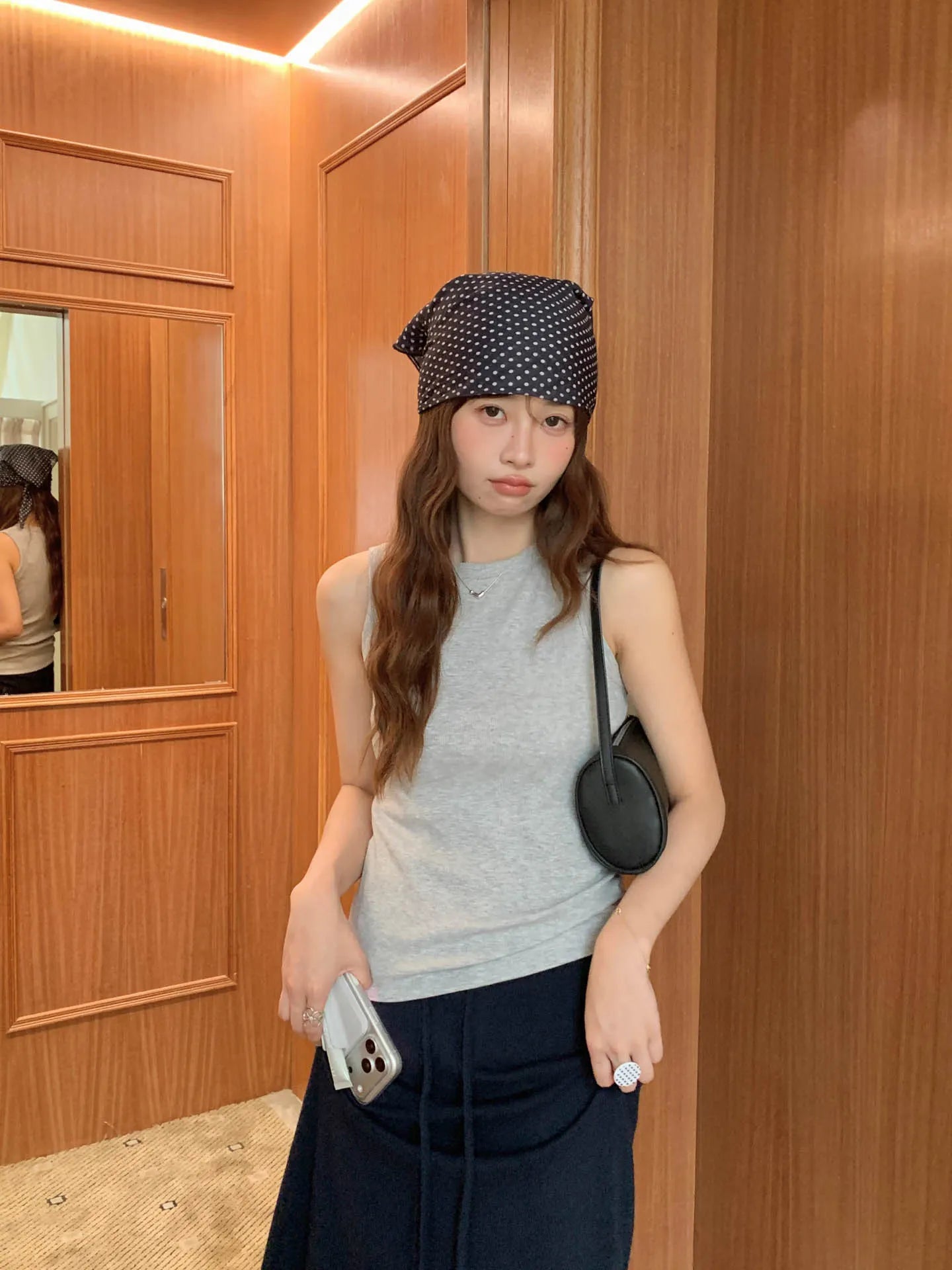 Round Neck Sleeveless Fitted Basic Ribbed Tank Top