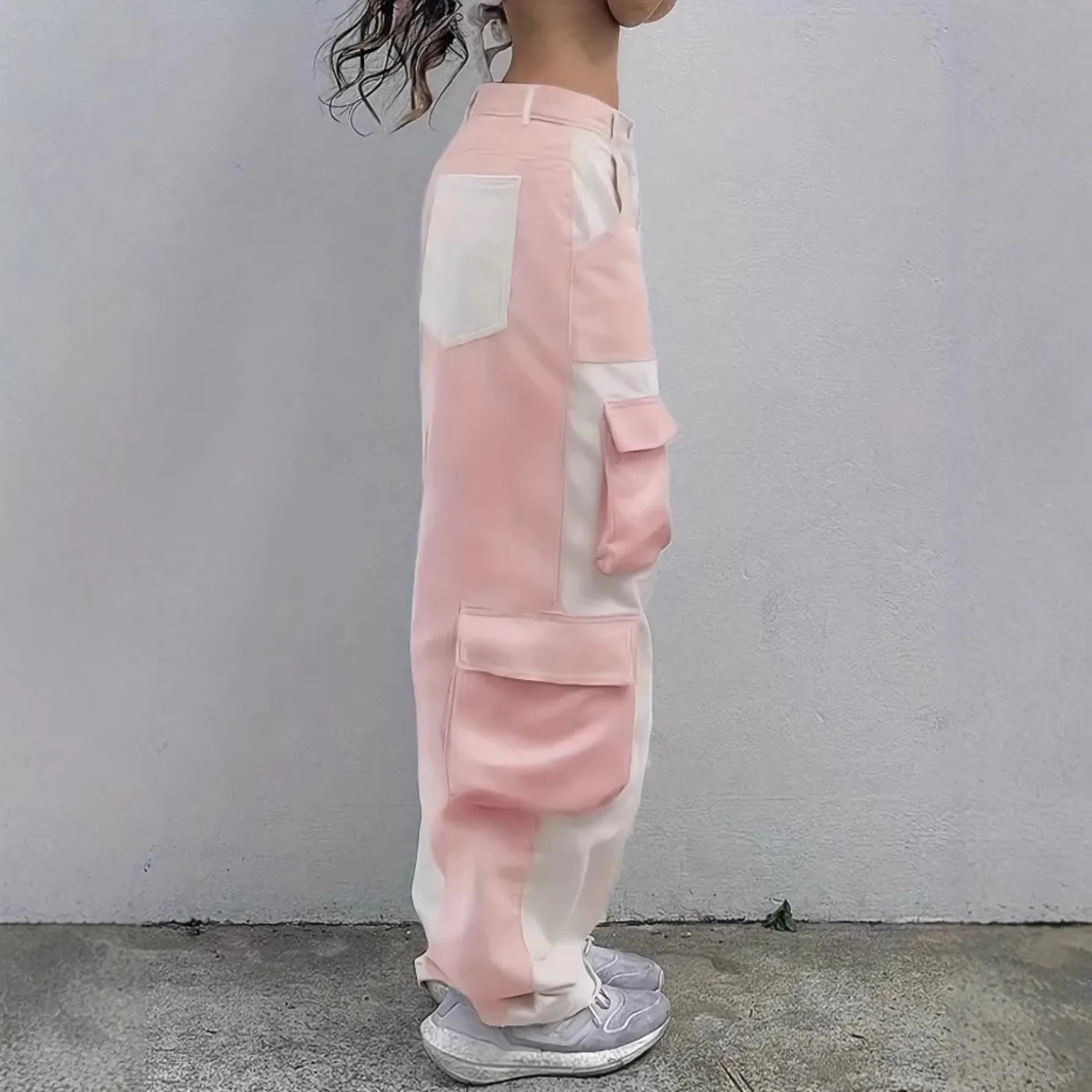 Mid‑Waist Contrast Color Spliced Cargo Jeans