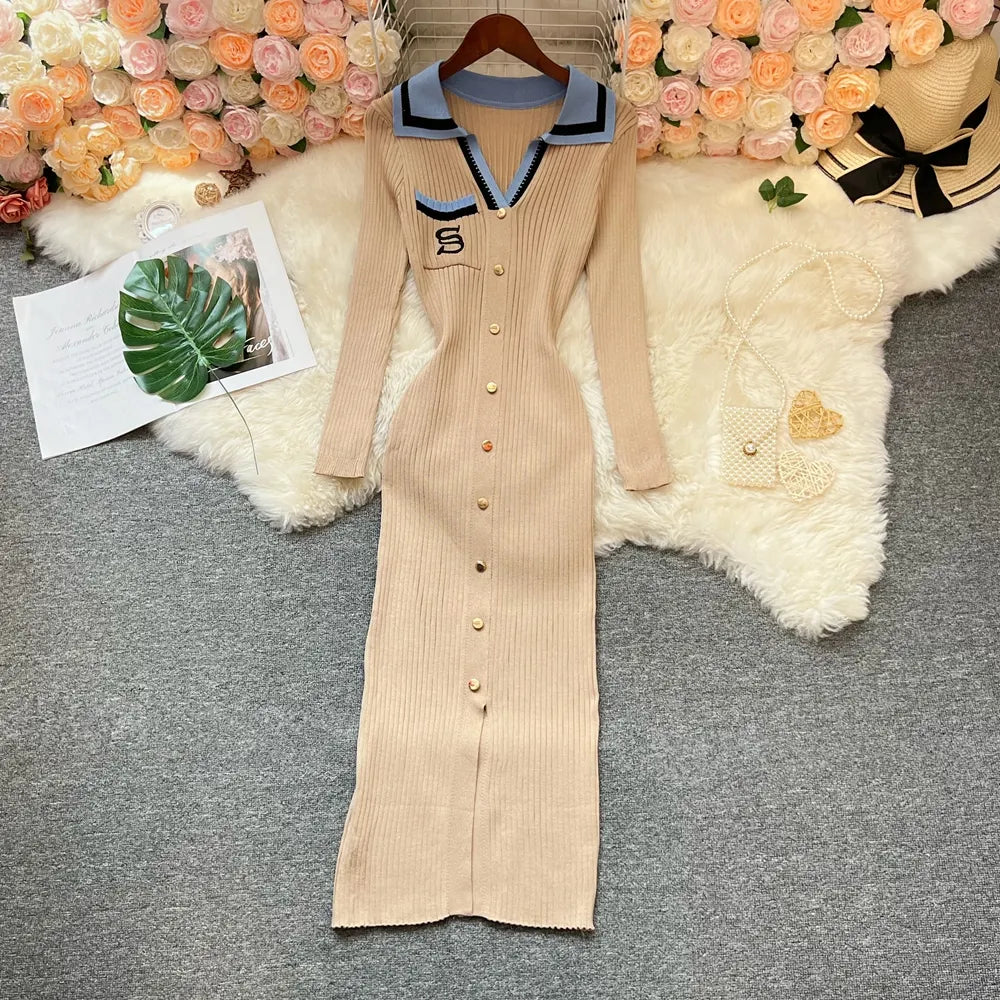 Contrast Collar Embroidered Knit Bodycon Midi Dress