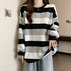 Oversized Striped Sweatshirt