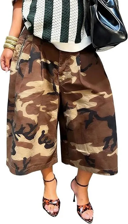Vintage Camo Pleated Cropped Wide Leg Cargo Pants