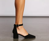 Tacones de bloque con punta puntiaguda muy elegantes