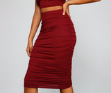 Chic And Basic Ruched Midi Skirt